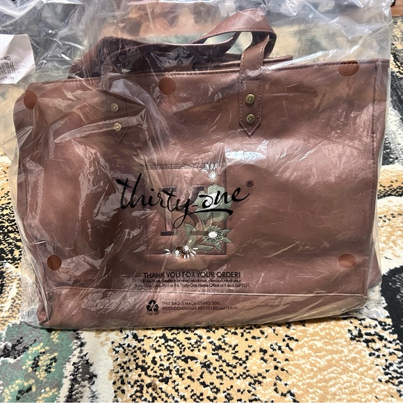 Square Tote - Picture 7 of 8